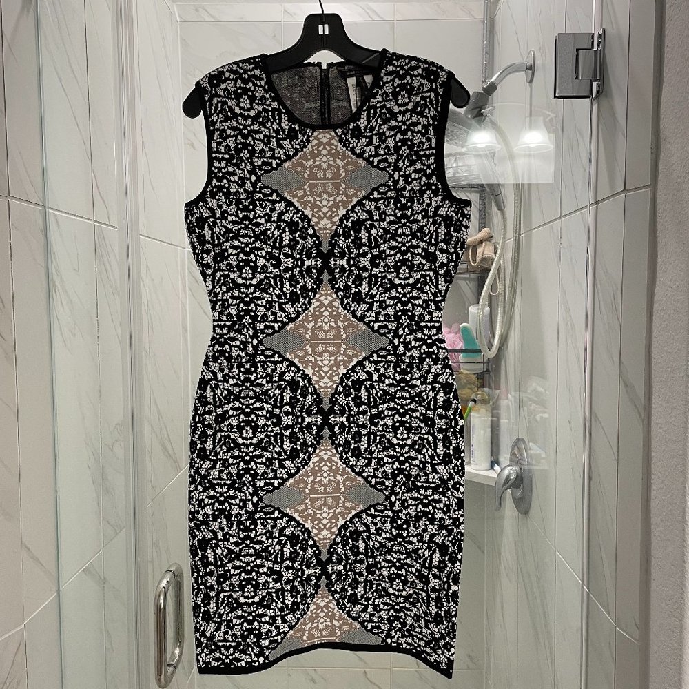 BCBGMaxAzria Dress Size M NWT